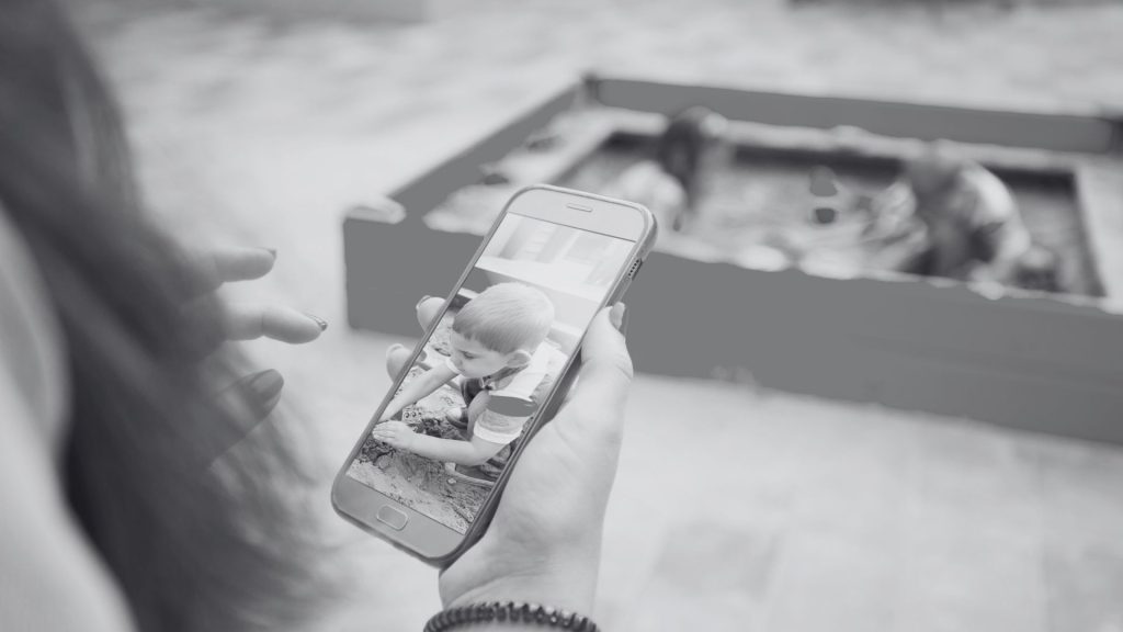 Diccionario de la Felicidad Digital - Miriam Urbano - Bienestar digital - Sharenting